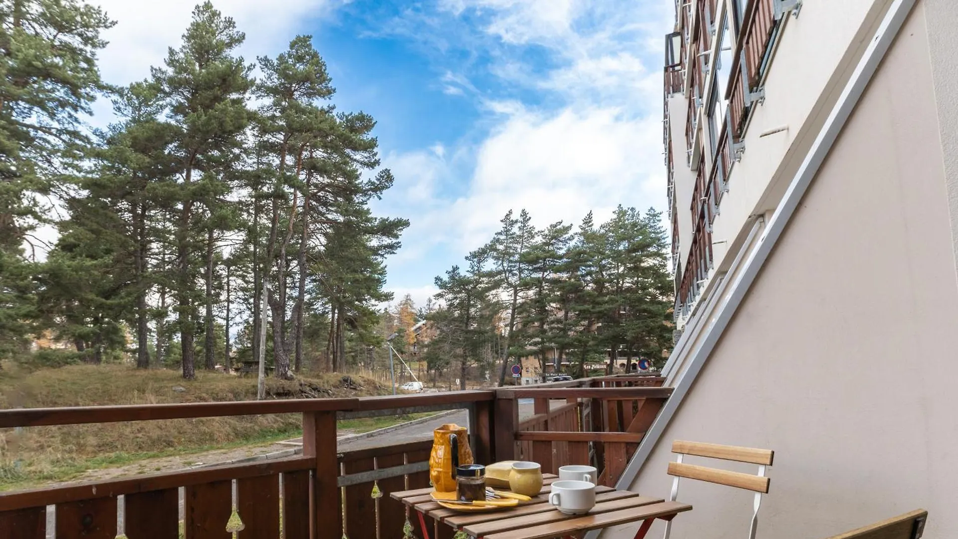 Apartment Le Devoluy, Appartement Pour 6 Avec Balcon